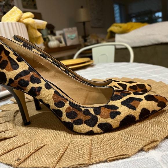 BCBGeneration Animal Print Heels Real Cow Hair Sz 8.5 - Picture 4 of 11